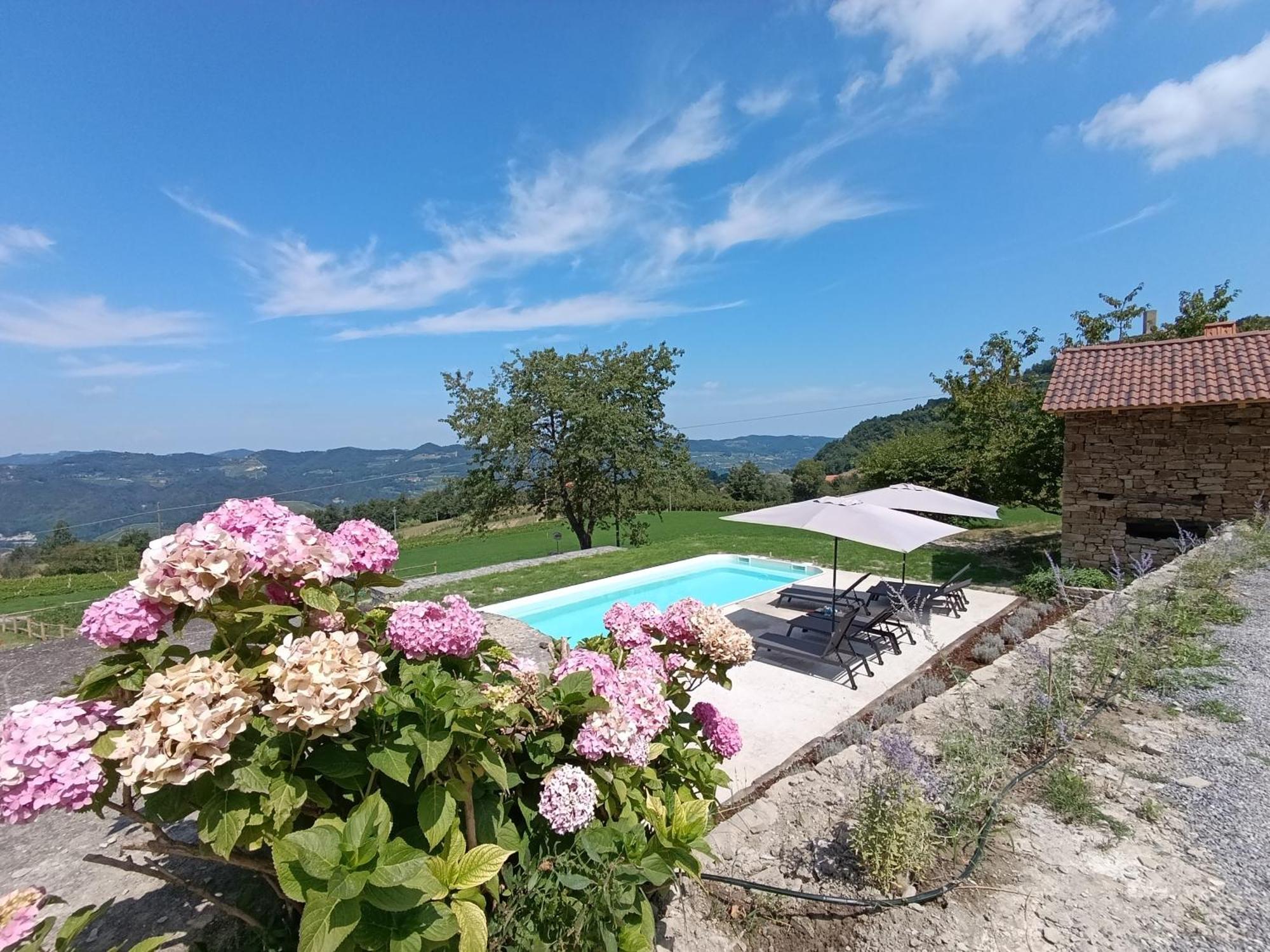 Agriturismo La Margherita San Giorgio Scarampi Exterior foto